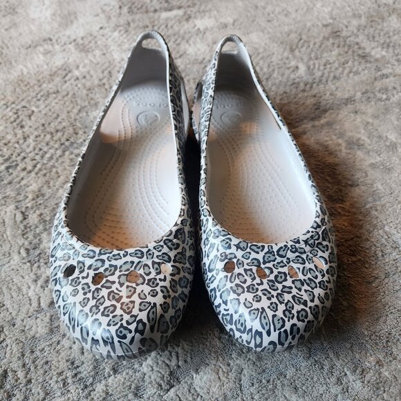 Crocs Kadee Thea Size 9 Shoes Cheetah Leopard Print Ballet Flats Slip On - Picture 2 of 7
